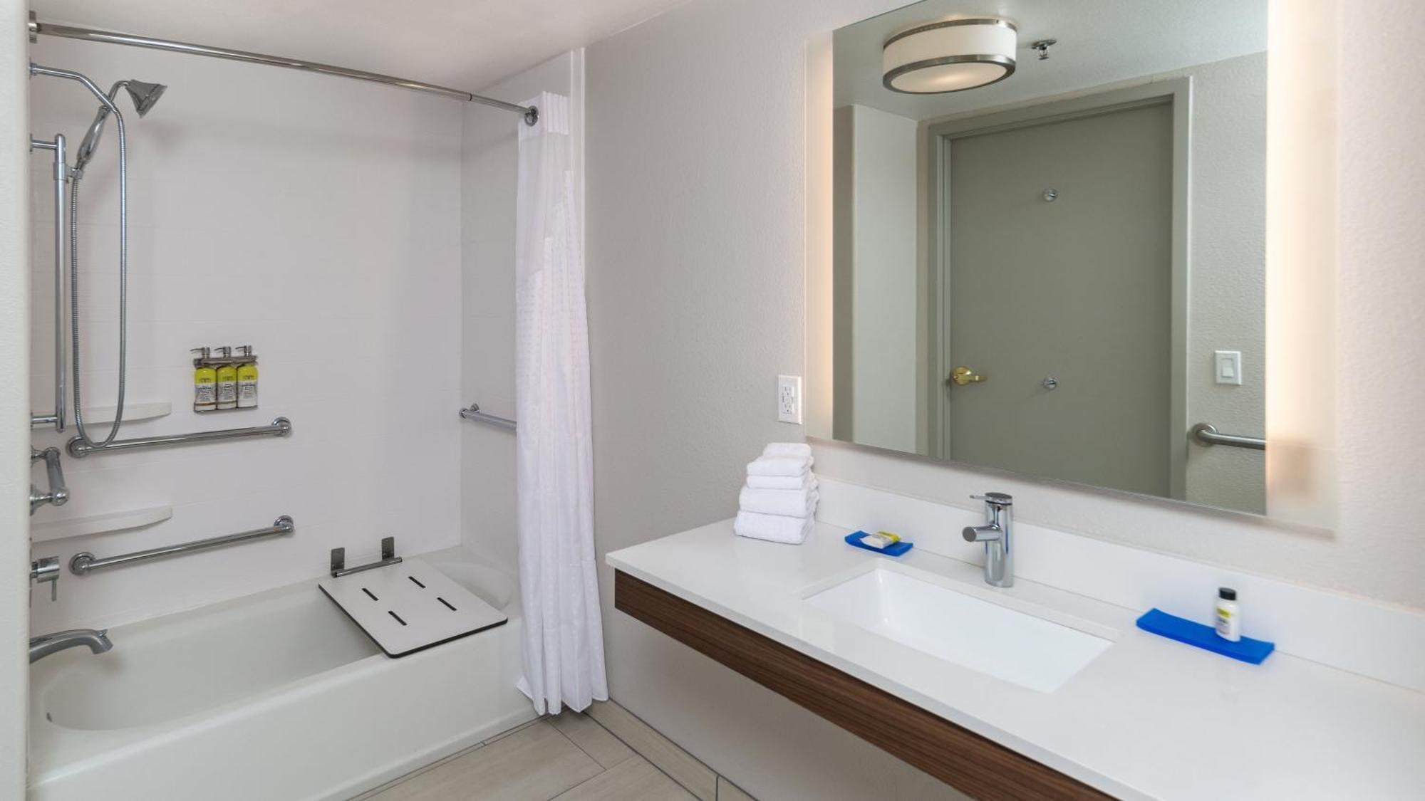 Holiday Inn Express & Suites Dinuba West By Ihg Luaran gambar